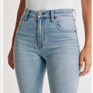 NEW Abercrombie & Fitch The Super Skinny‎ Ankle High Rise Jeans - Size 37/24 L